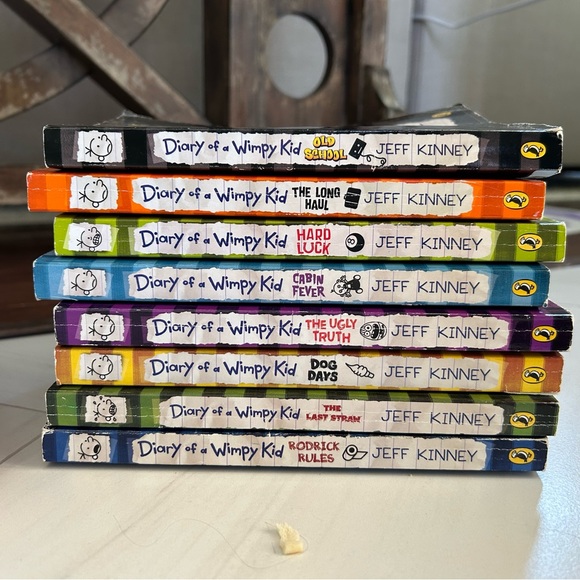 Diary of a Wimpy Kid 13 books - Picture 2 of 3